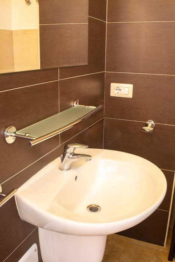 West Sardinia Apartments Càbras Екстериор снимка